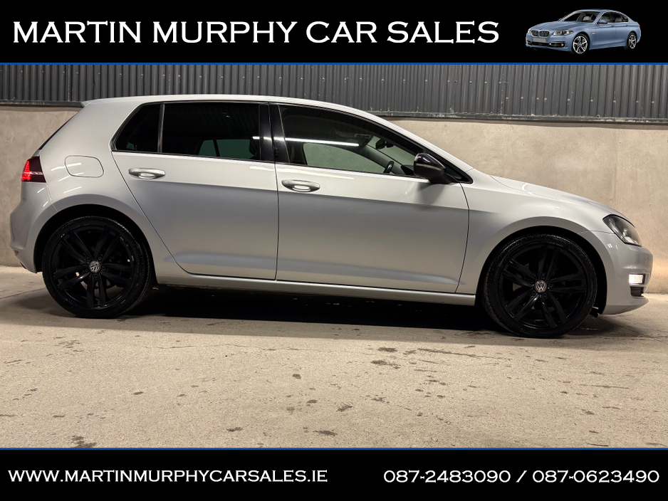 2017 Volkswagen Golf - image 2