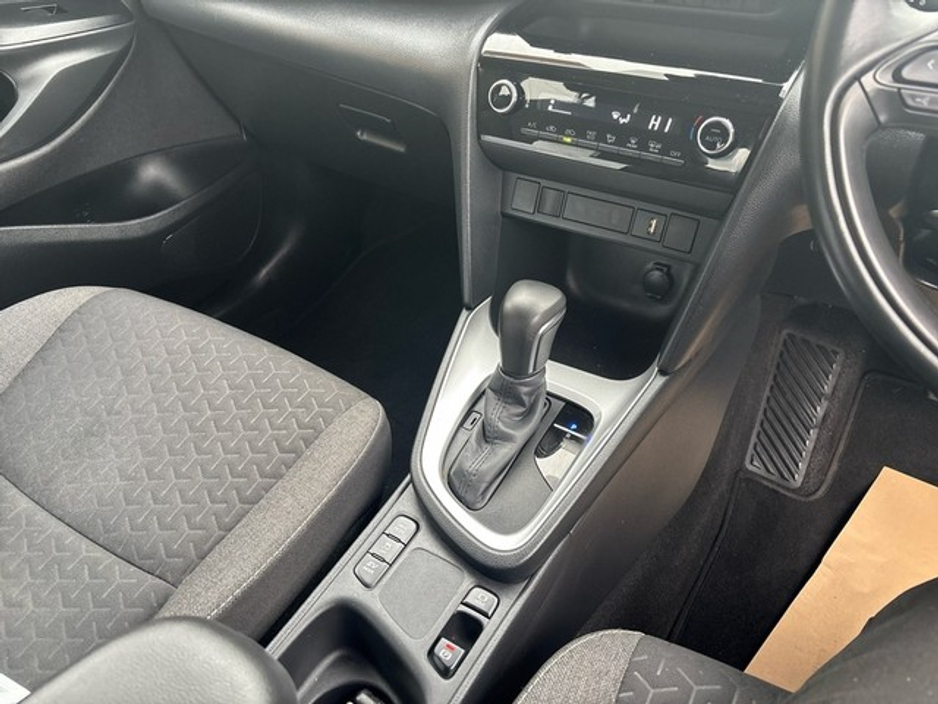 2024 Toyota Yaris Cross LUNA HYBRID 4DR AUTO €28,750