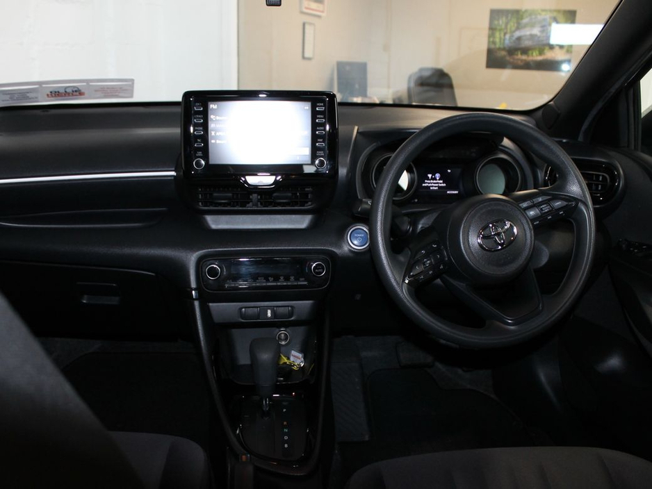 2020 Toyota Yaris 6aa-mxph10 €15,999