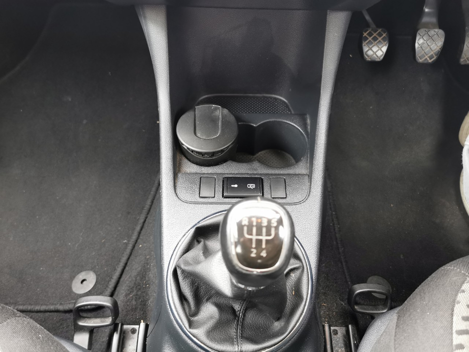 2015 Skoda Roomster - image 17