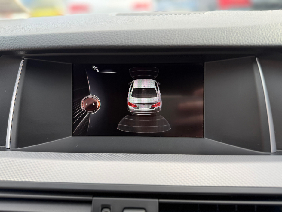 2016 BMW 5 Series - image 22