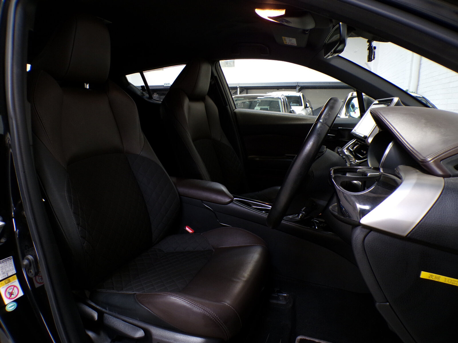 2018 Toyota C-HR 2018*51,000 MILES*HYBRID SPORT TOYOTA C-HR SELF CHARGING 1.8 AUTOMATIC*FANTASTIC CONDITION GREAT ON FUEL, POWER, COMFORT WITH A LOT OF SPACE ALL COMBINED FOR A FANTASTIC DRIVE. CAR COMES WITH FULL SAF €19,900