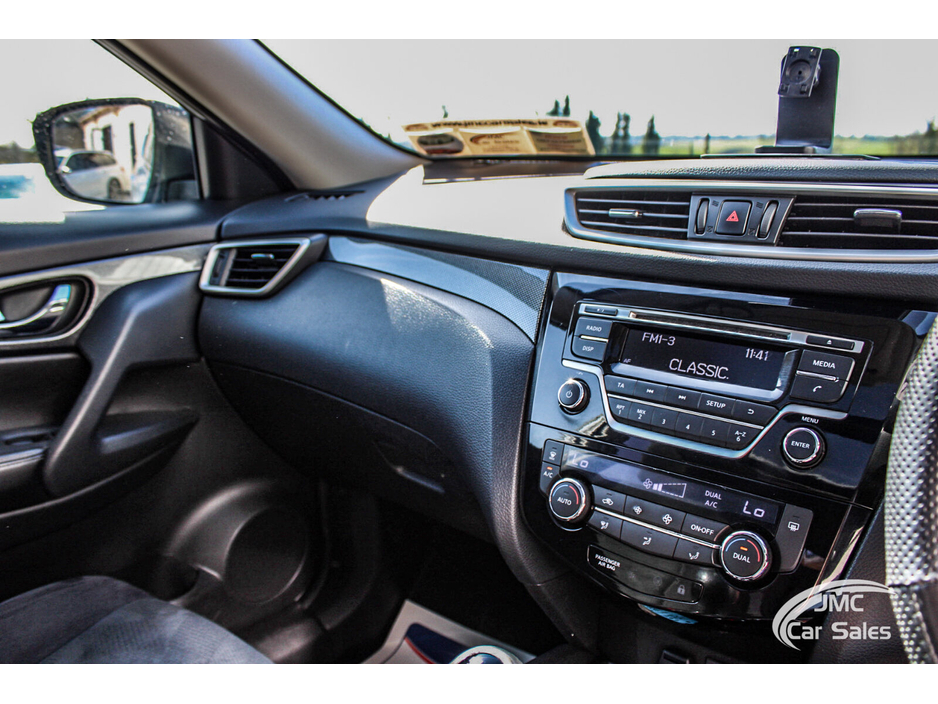 2017 Nissan X-Trail - image 16