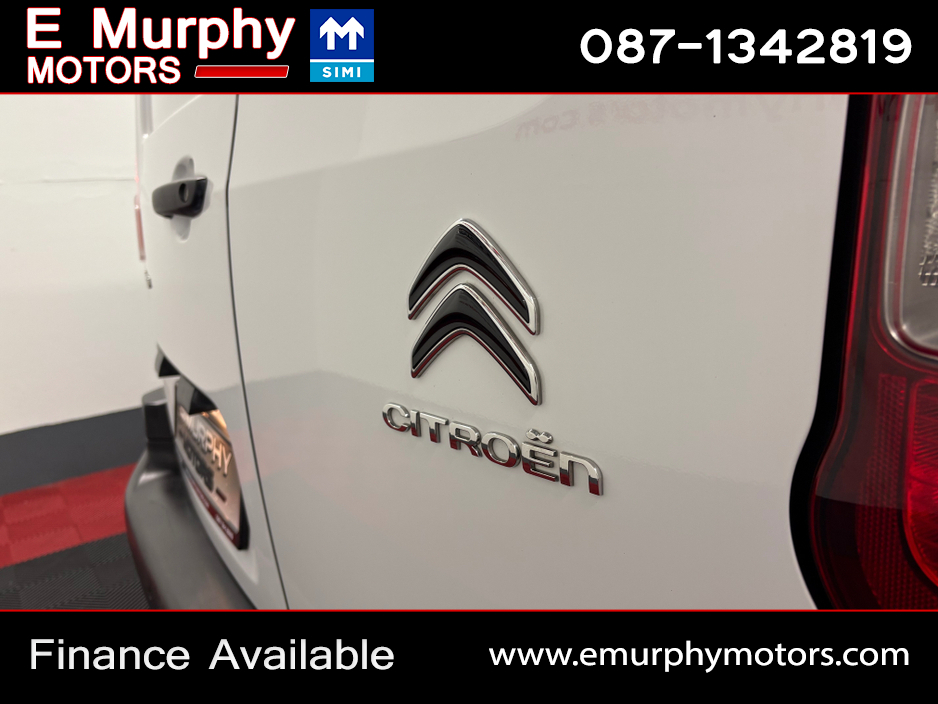 2023 Citroen Berlingo - image 25