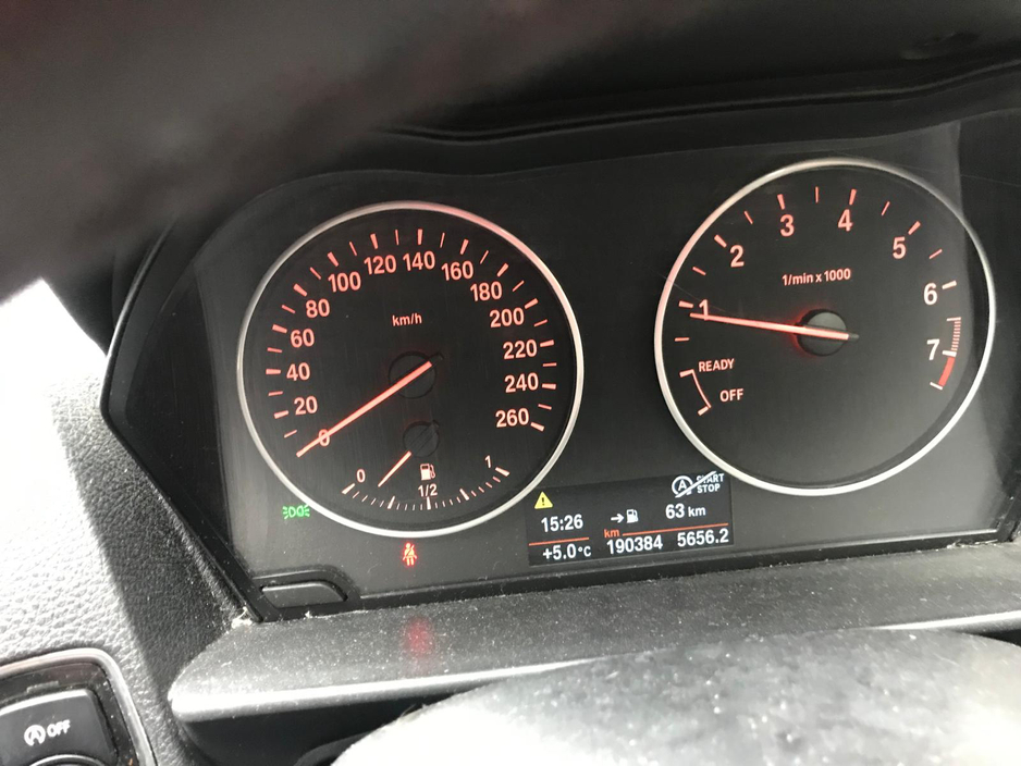 2013 BMW 1 Series - image 8