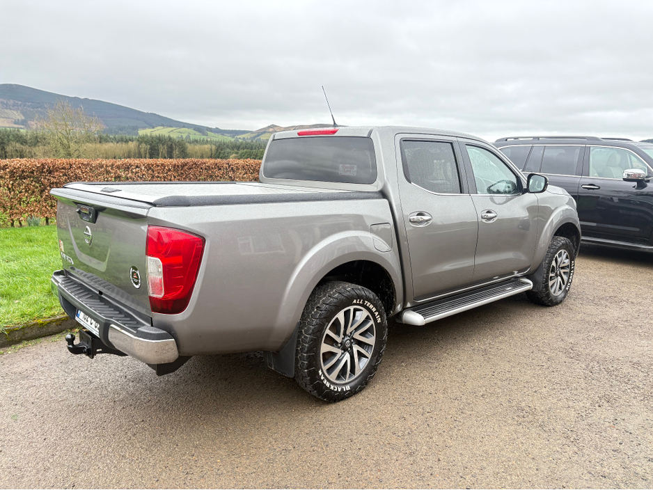2018 Nissan Navara - image 7