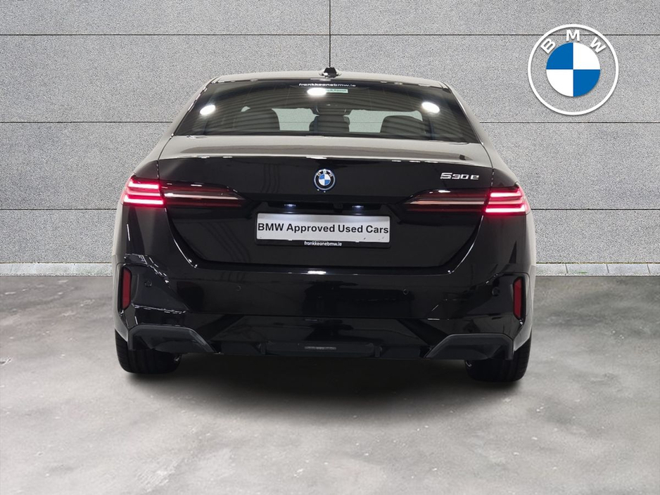 2024 BMW 5 Series 530e M Sport Saloon €62,950