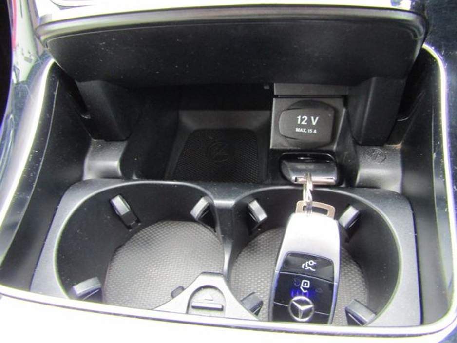 2017 Mercedes-Benz E Class E 220 d D Avantgarde 4DR Auto €15,950