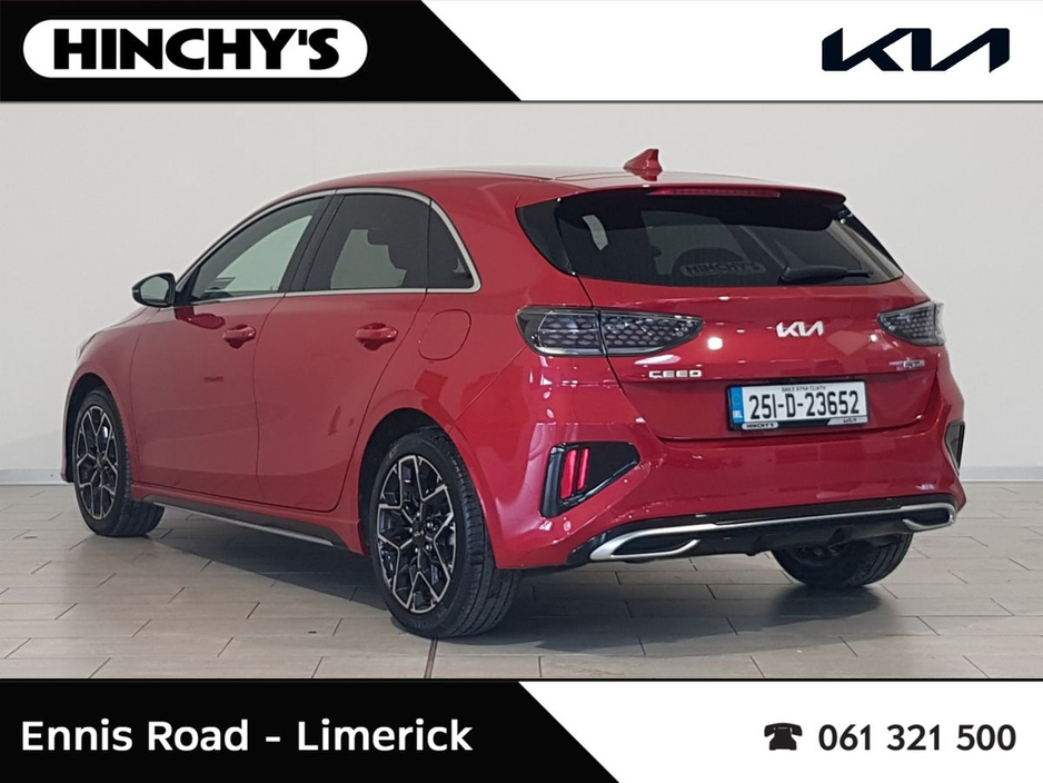 2025 Kia Ceed - image 3