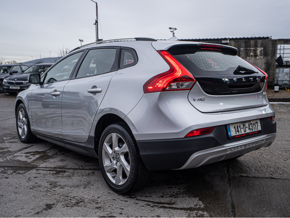 2014 Volvo V40 2014 Volvo V40 Cross Country Auto/New NCT/Warranty €10,888