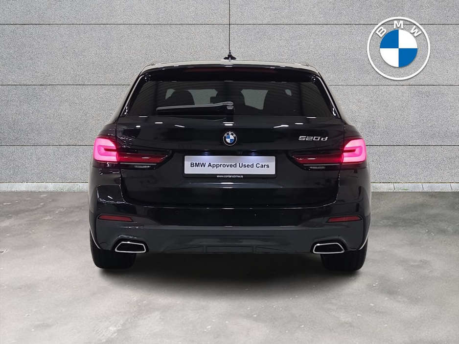 2023 BMW 5 Series - image 15