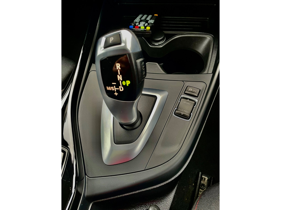 2016 BMW 1 Series - image 29