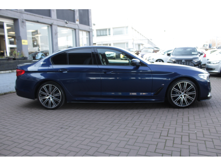 2019 BMW 5 Series - image 3