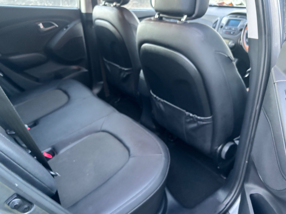 2014 Hyundai ix35 1.7 Diesel Executive 2WD 115hp €9,500