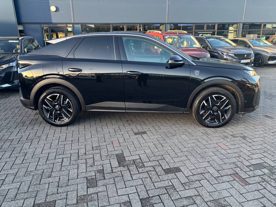 2025 Peugeot 3008 1.2 MHEV PureTech 136bhp eDCS6 GT €42,950