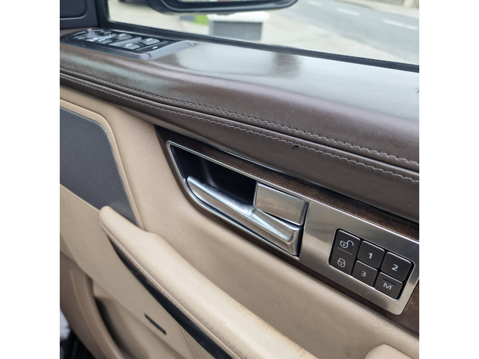 2011 Land Rover Range Rover Sport - image 12