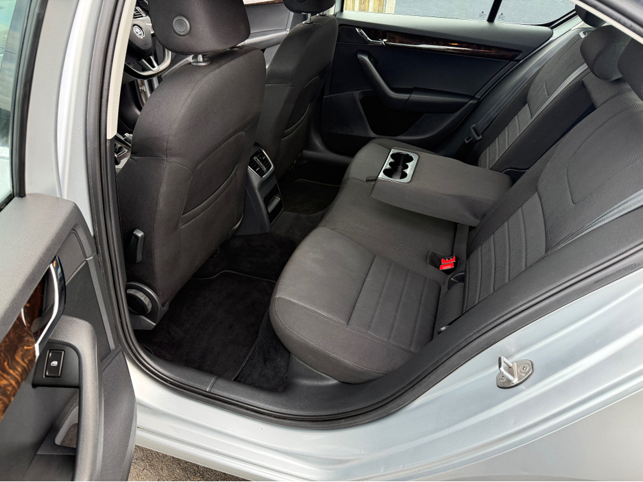 2016 Skoda Octavia 2.0 TDI Pan Roof €7,990