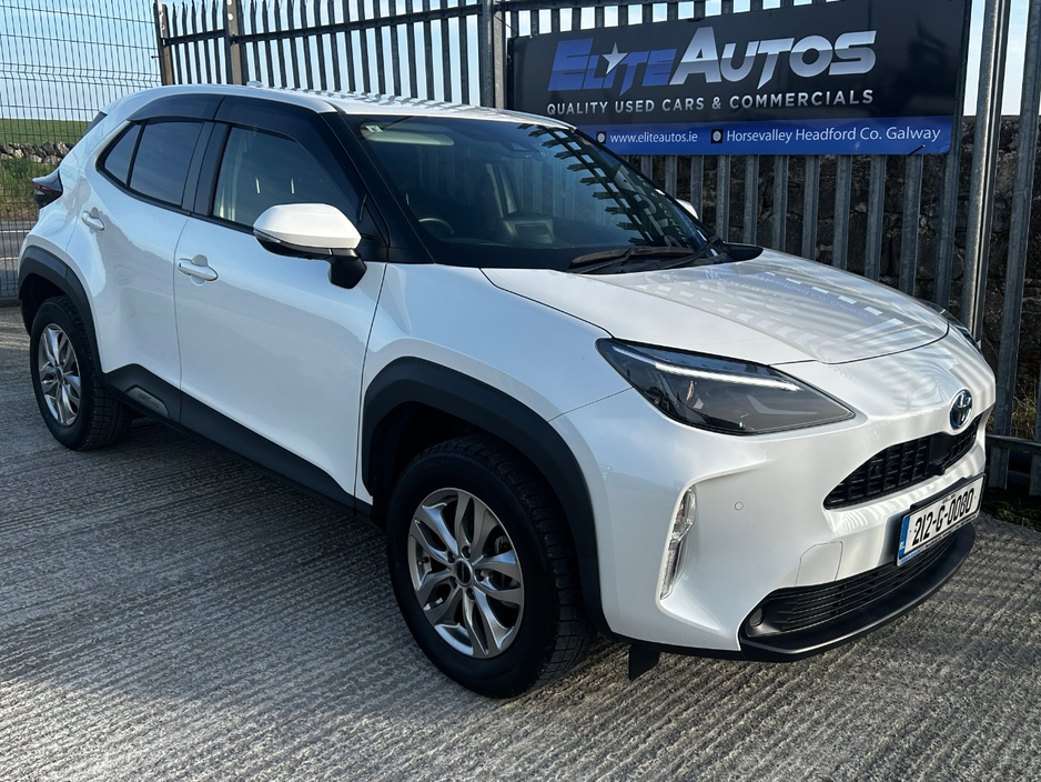 2021 Toyota Yaris Cross - image 8