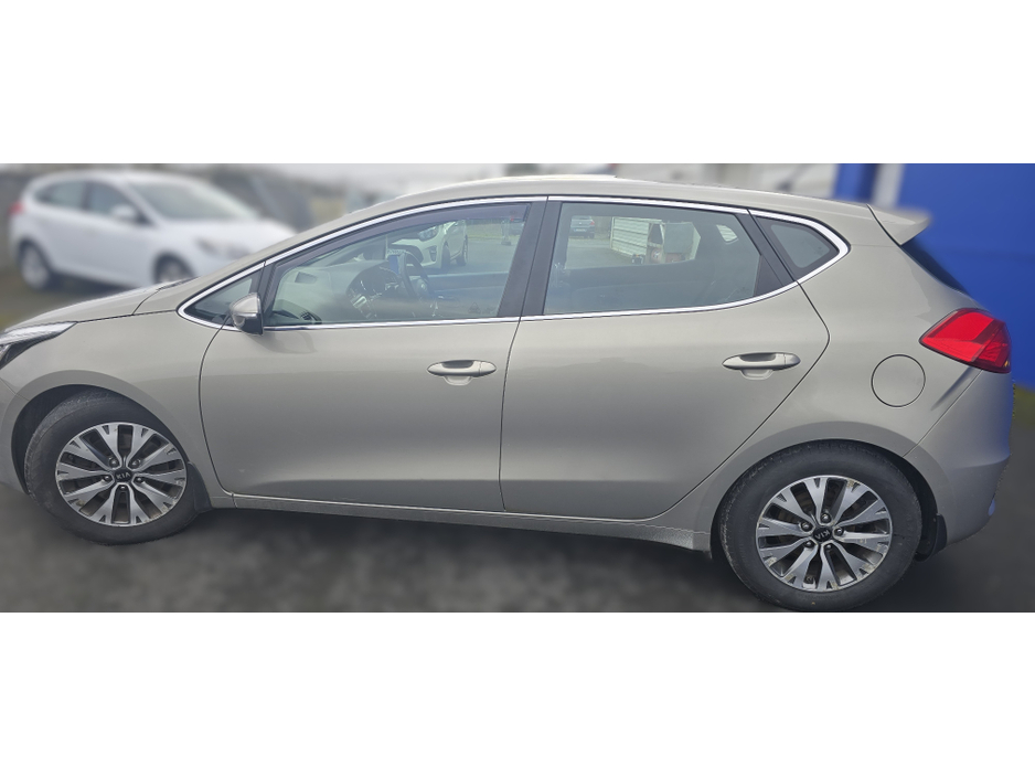 2017 Kia Ceed - image 6