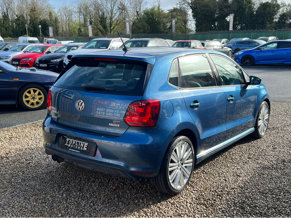 2015 Volkswagen Polo - image 5