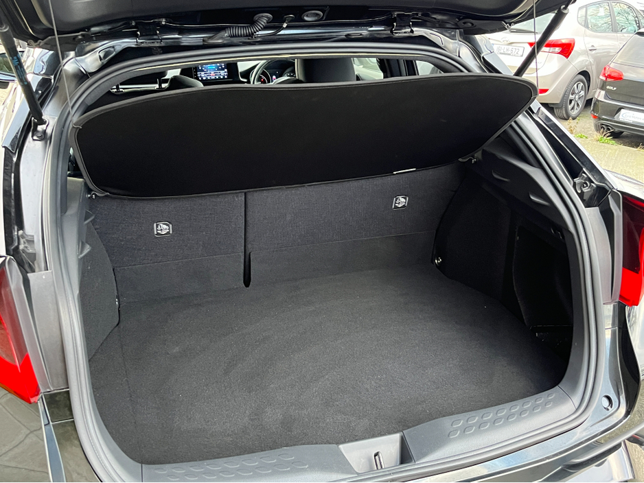 2022 Toyota C-HR GR SPORT AUTOMATIC HYBRID 1.8 PETROL //HIGH SPEC//HALF LEATHER HEATED SEATS//KEYLESS ENTRY//ADAPTIVE CRUISE CONTROL//REVERSE CAMERA// €29,950