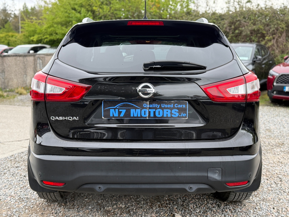 2017 Nissan Qashqai - image 4