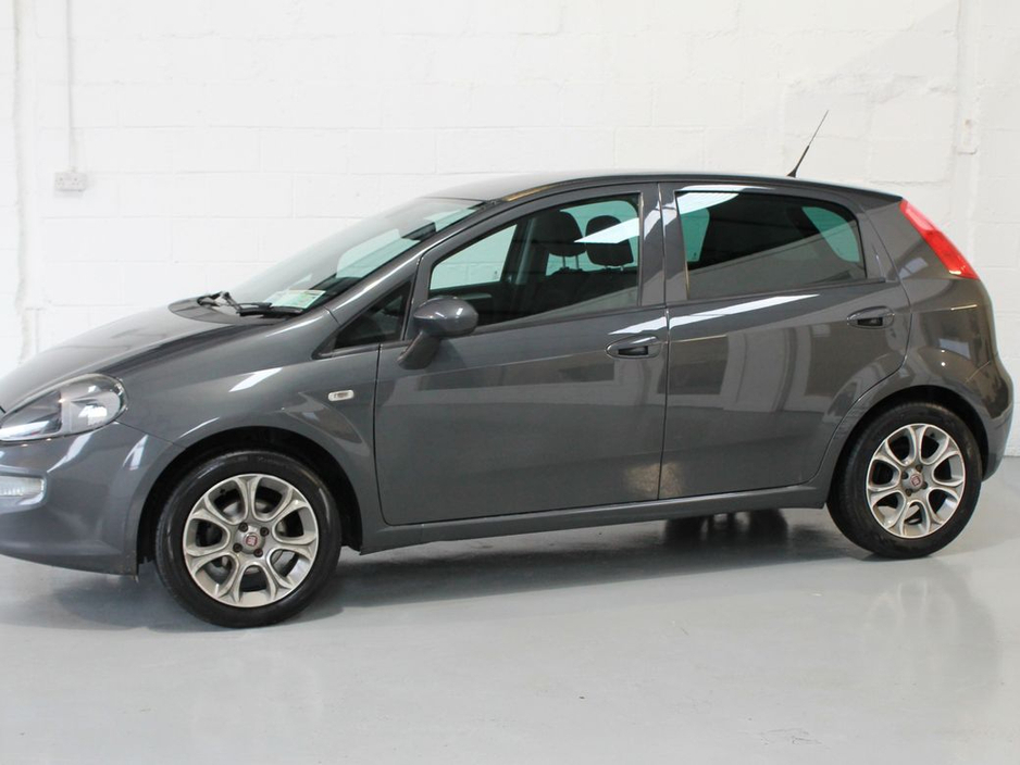 2017 Fiat Punto Lounge 1.2 8V 69HP 4DR €8,750