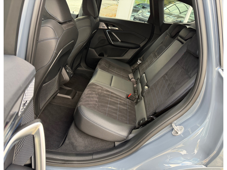 2023 BMW X1 - image 17