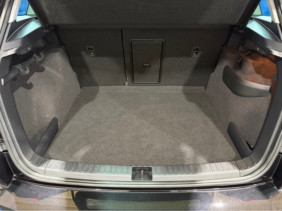 2023 Skoda Karoq - image 15