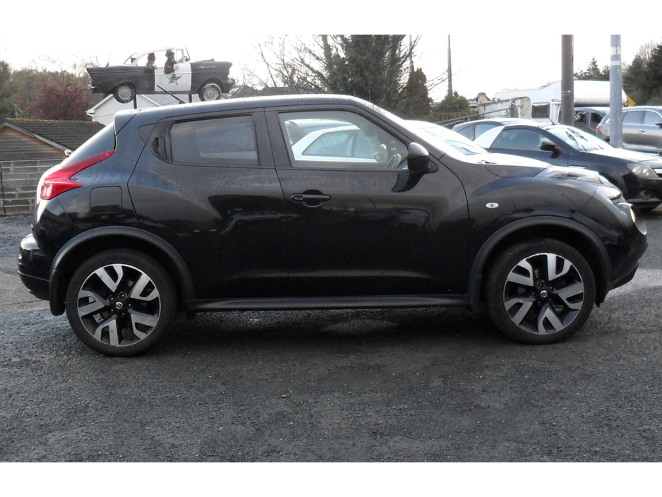 2013 Nissan Juke - image 4