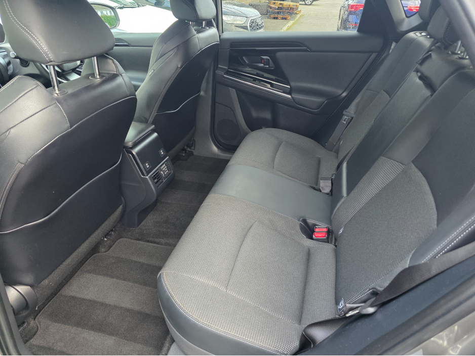 2024 Toyota bZ4X - image 19