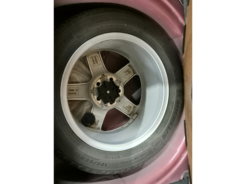 2016 Volkswagen Polo **HIGHLINE**AUTO**LEATHER/ALCANTARA SEATS**HEATED SEATS**ANDROID/APPLE MEDIA RADIO**DISTRONIC CRUISE CONTROL**LED HEADLAMPS**CLIMATE CONTROL**REVERSE CAMERA**AUTO LIGHTS**FOLDING MIRRORS**PADEL SHIFT* €13,499