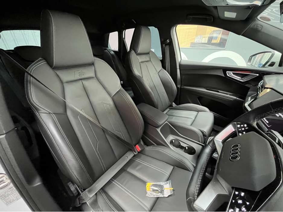 2023 Audi Q4 e-tron - image 12