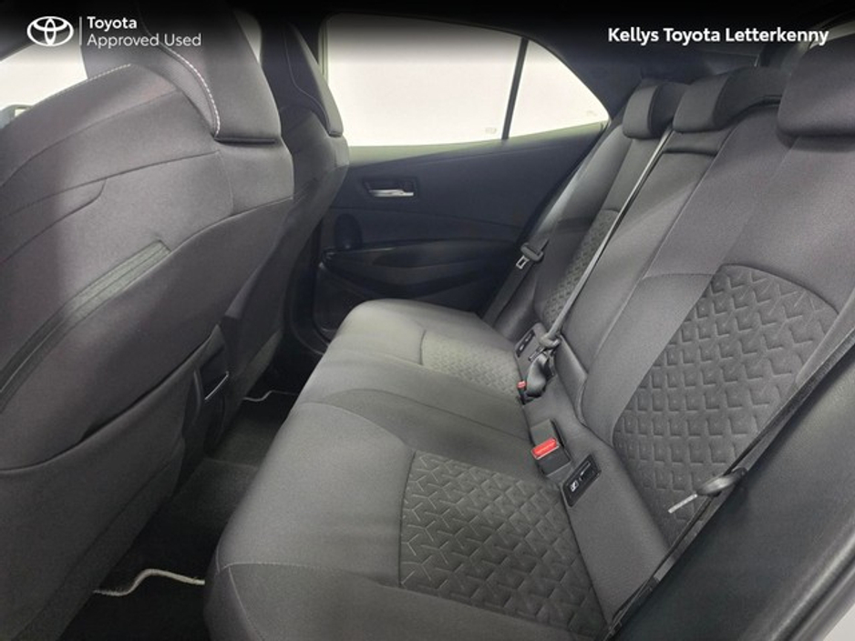 2023 Toyota Corolla - image 7