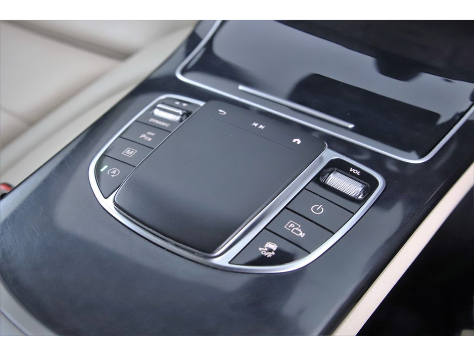 2022 Mercedes-Benz GLC Class - image 23