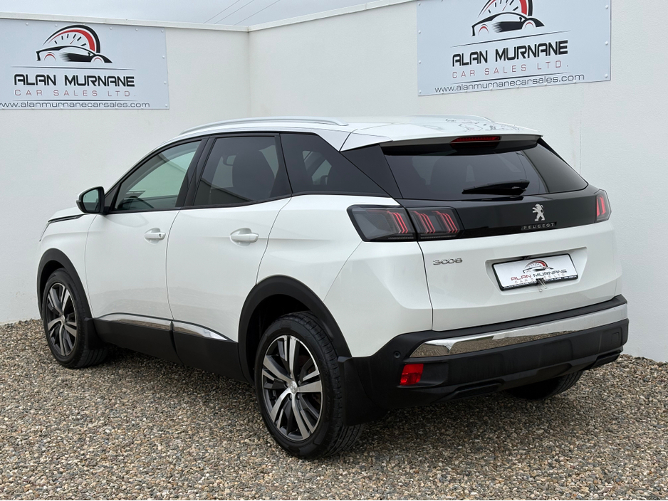 2021 Peugeot 3008 - image 10