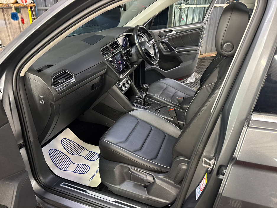 2020 Volkswagen Tiguan - image 15