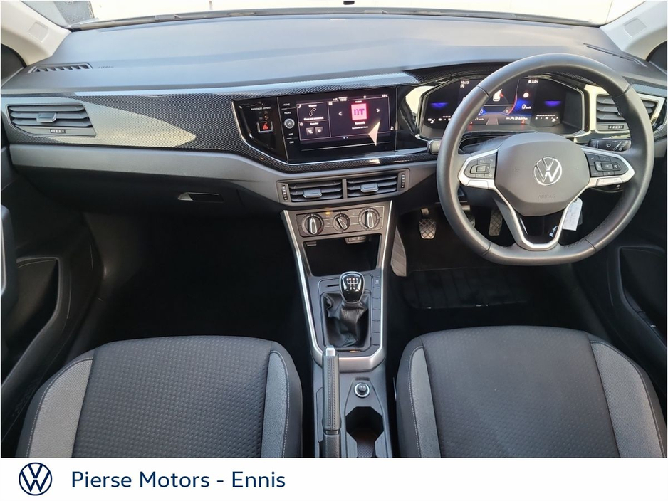 2025 Volkswagen Polo - image 4