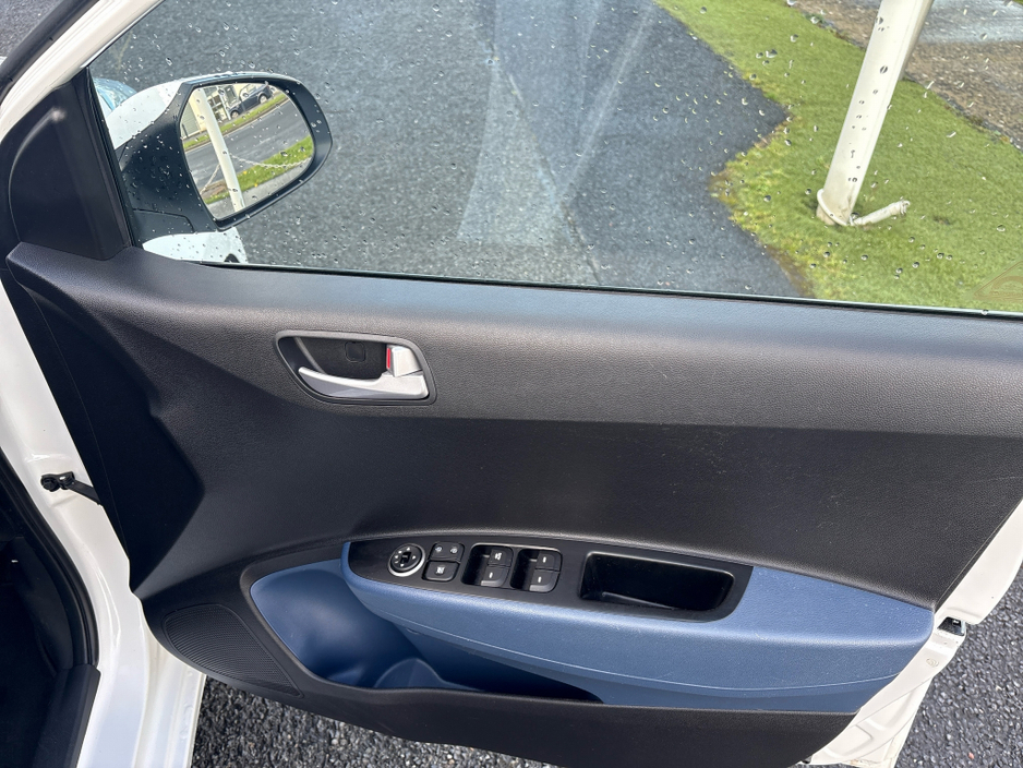 2019 Hyundai i10 - image 11