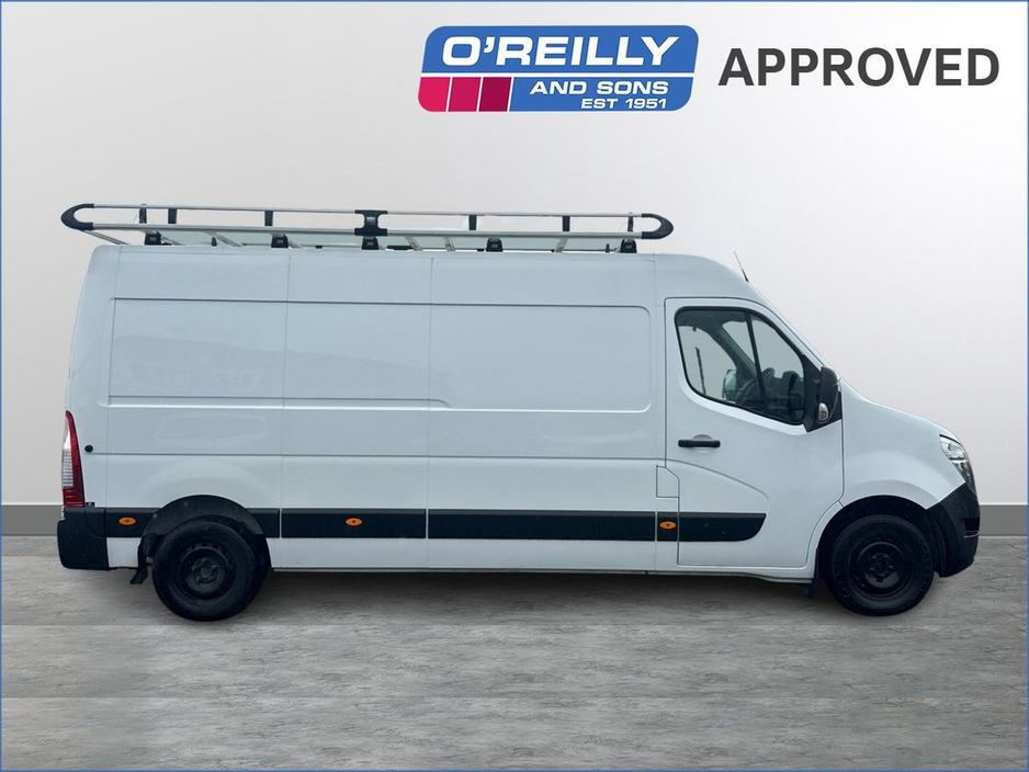 2022 Nissan Interstar - image 6