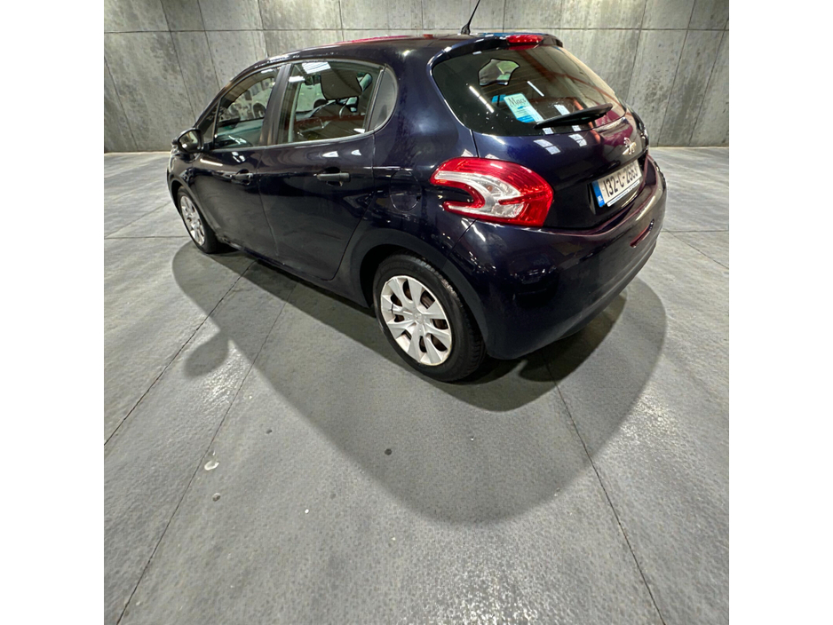 2013 Peugeot 208 1.4 HDI 70 bhp Access €5,888