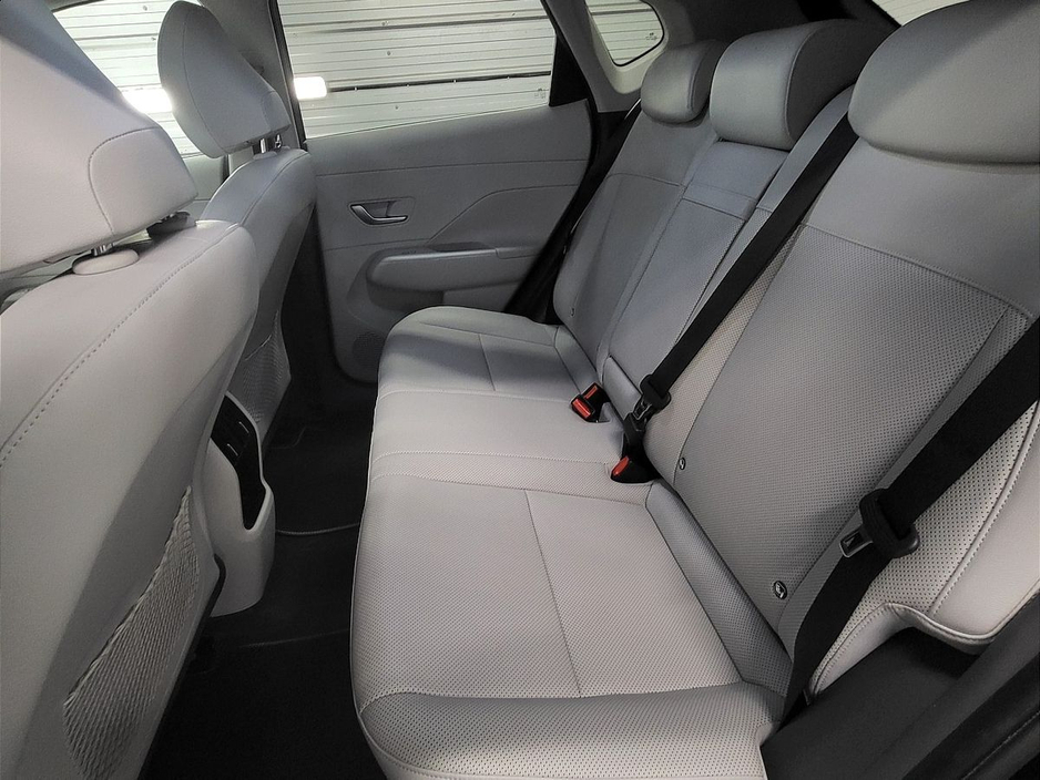 2024 Hyundai Kona - image 9