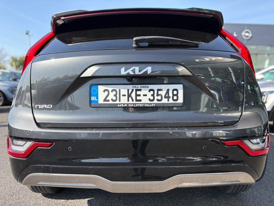2023 Kia Niro - image 13
