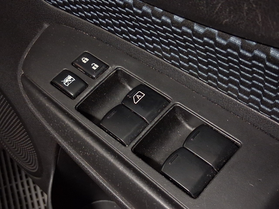 2014 Nissan Note - image 14