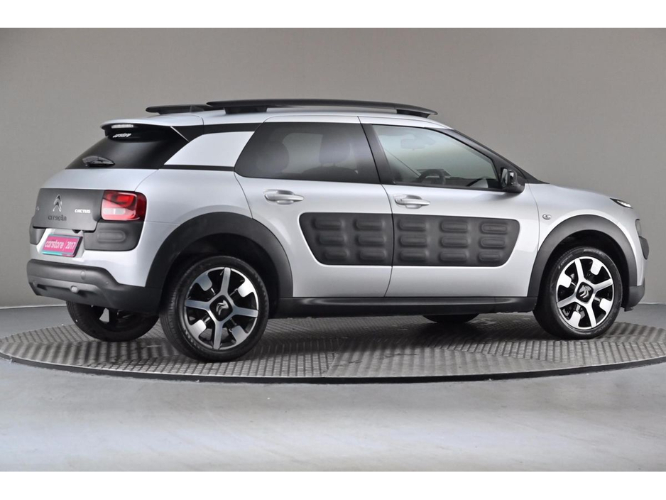 2017 Citroen C4 Cactus - image 11