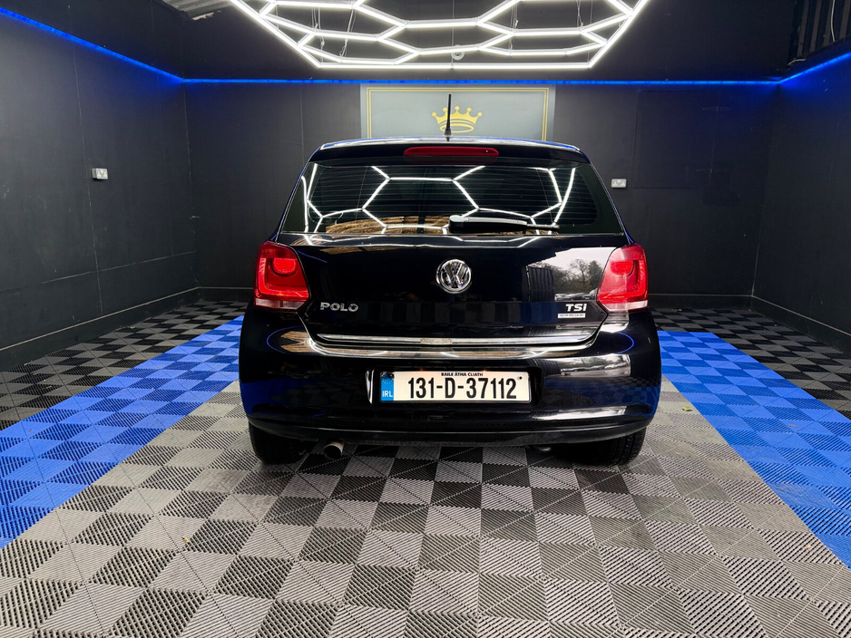 2013 Volkswagen Polo - image 9