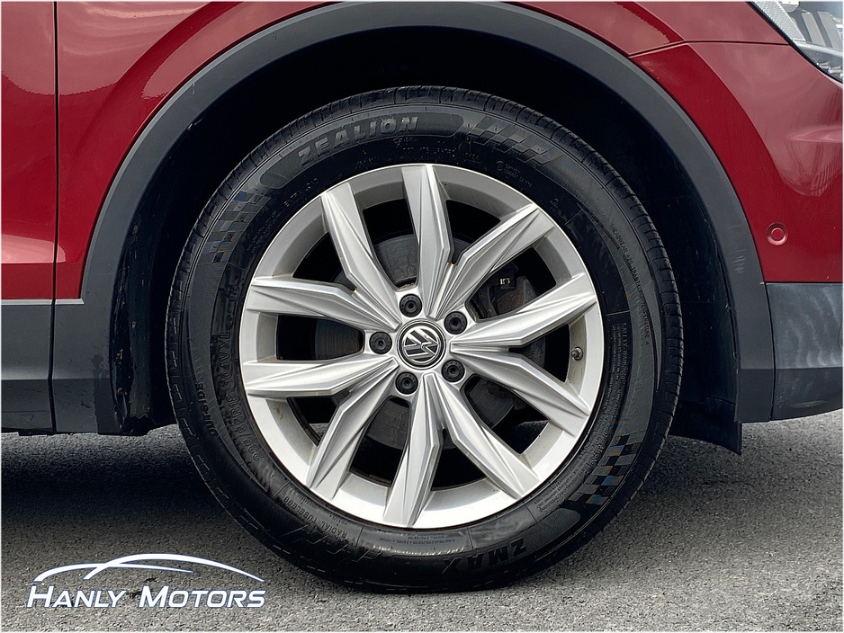 2017 Volkswagen Tiguan - image 11