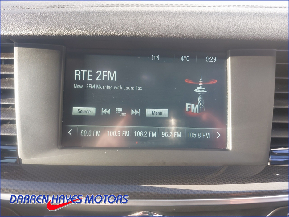 2021 Opel Insignia - image 14