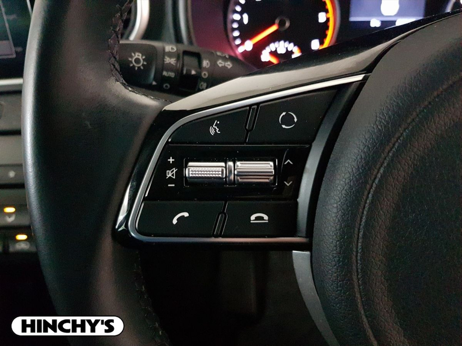 2022 Kia Sportage - image 17