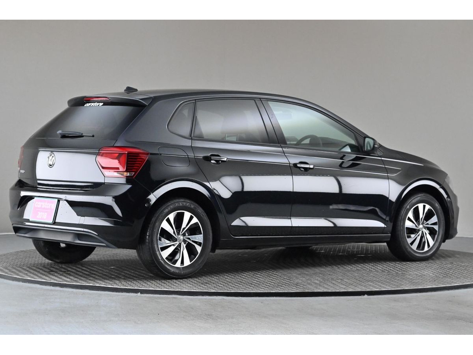 2018 Volkswagen Polo - image 10